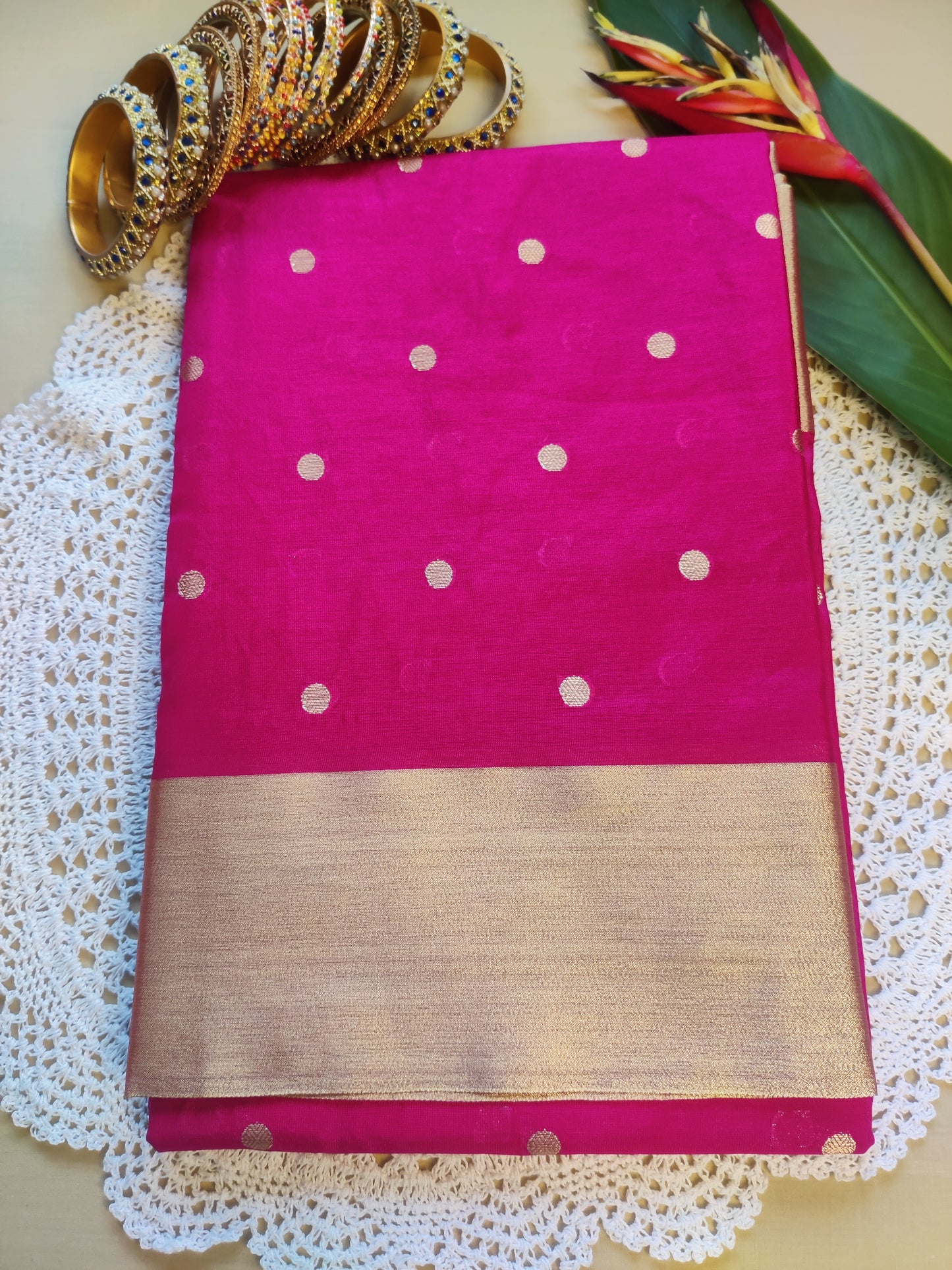 Naina Saree with Gold Zari Buta and Contrast Border