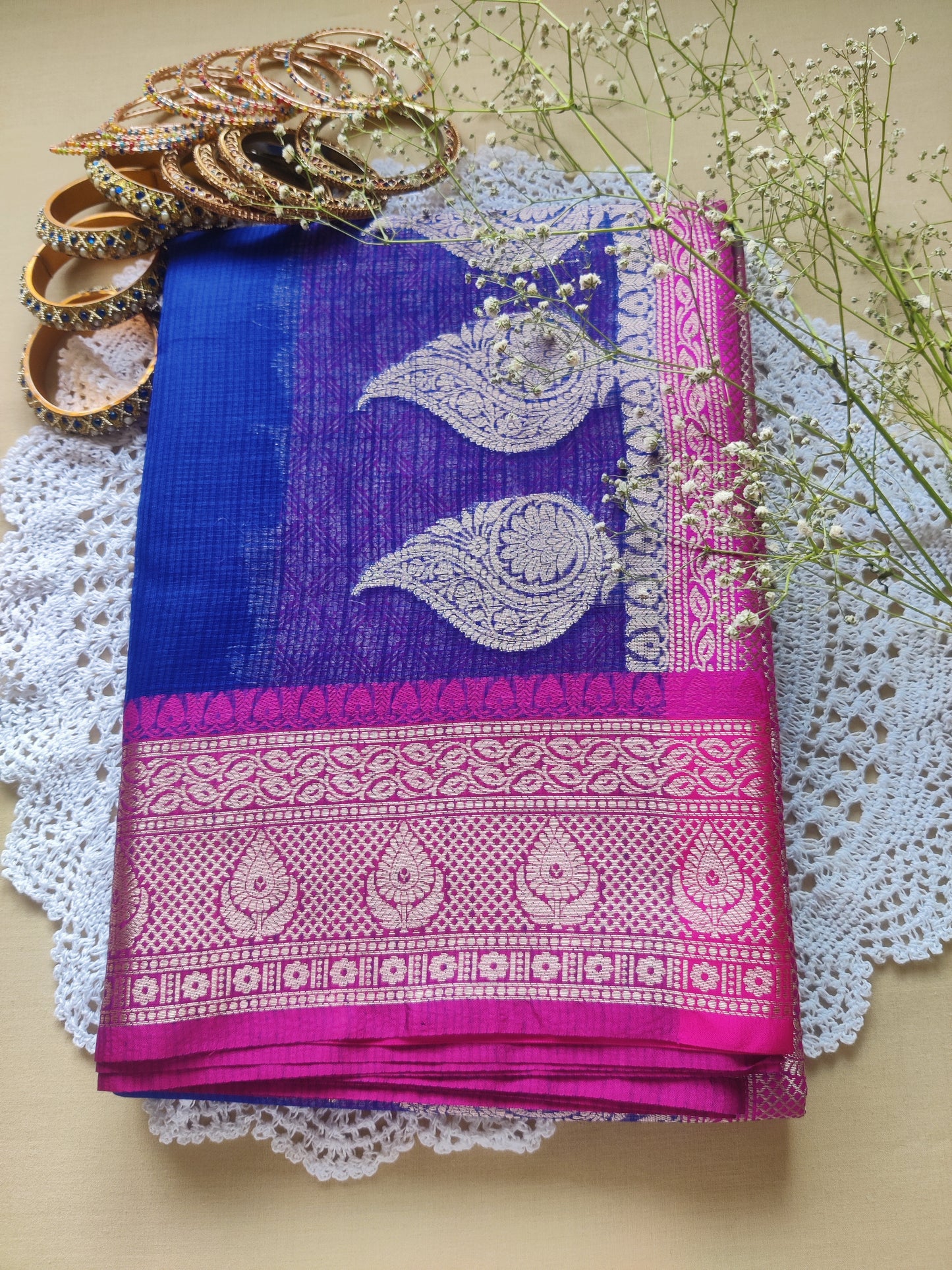 Bela Checked Contrast Zari Saree
