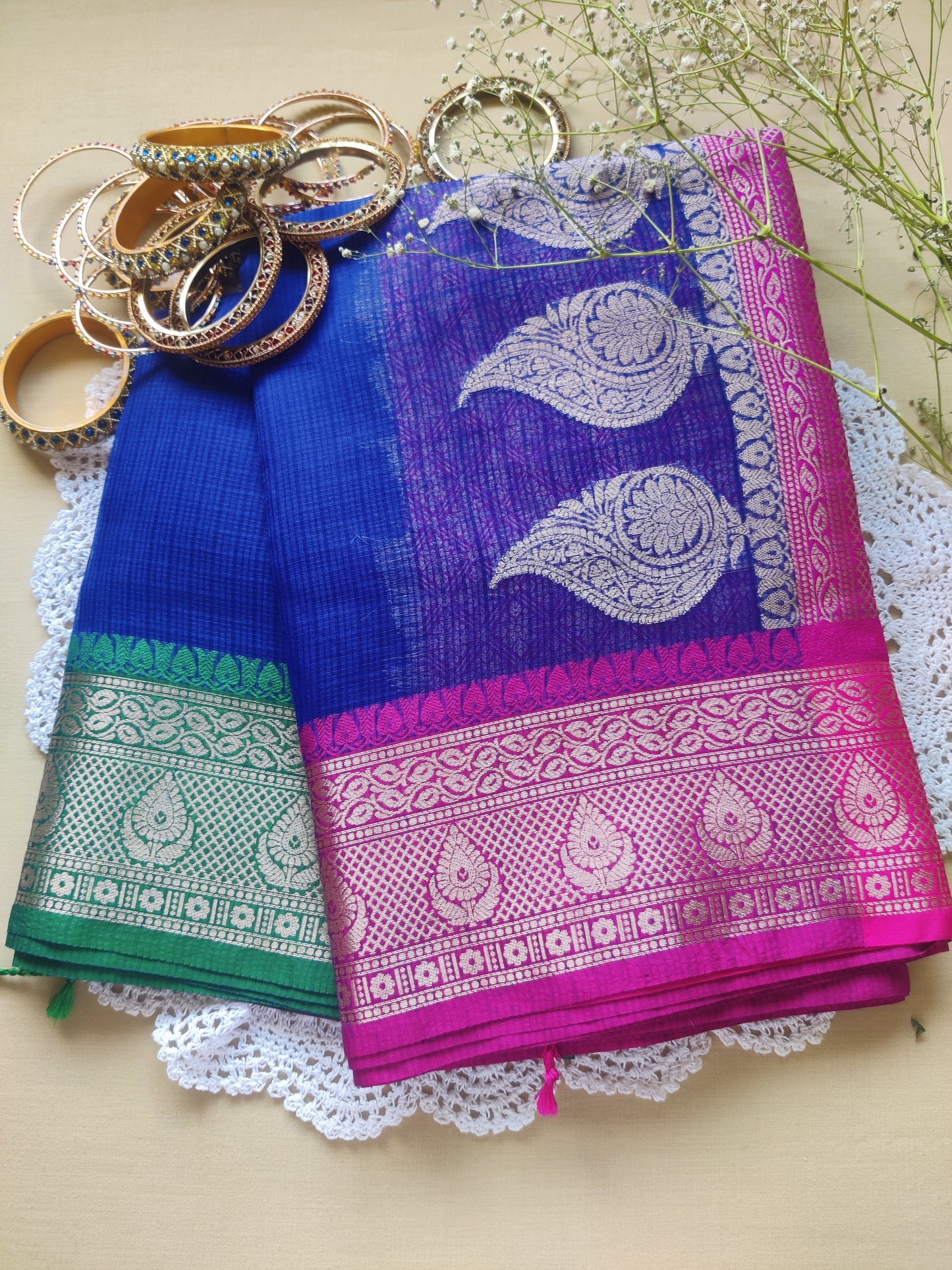 Bela Checked Contrast Zari Saree