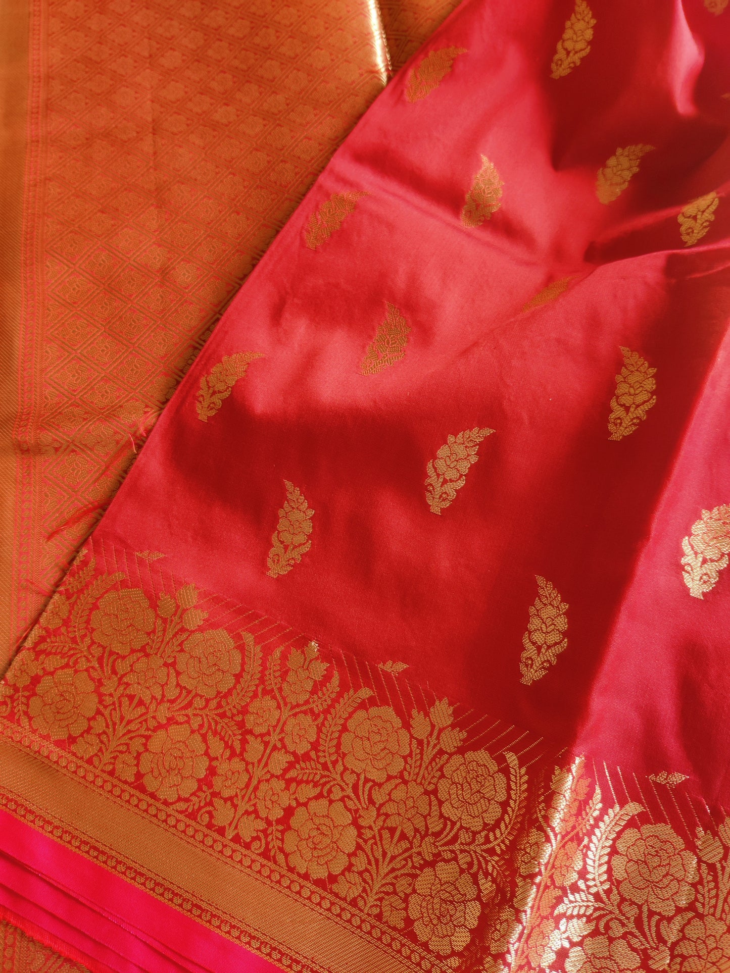 Floral Zari Border Banarasi Saree |Orchid Purple, Royal Blue & Brick Red