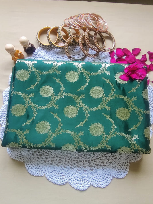 Vaidehi Banarasi Saree in Floral Jaal