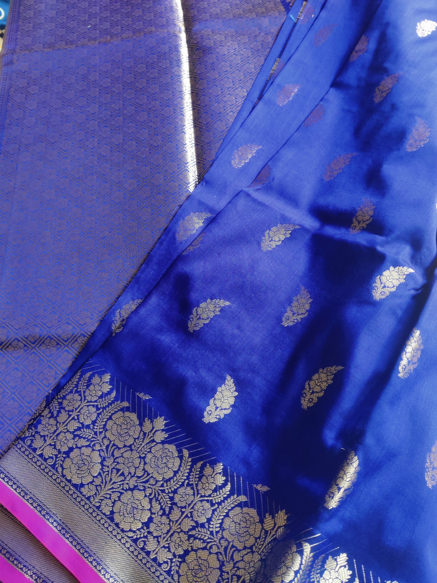 Floral Zari Border Banarasi Saree |Orchid Purple, Royal Blue & Brick Red